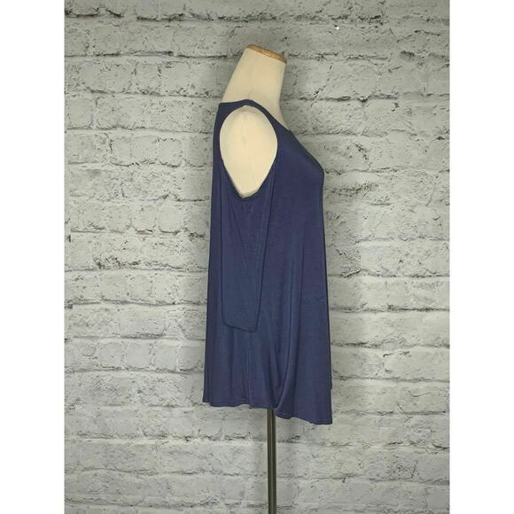 Jolie Blue Cold Shoulder Tunic Top Size Small - Picture 10 of 12